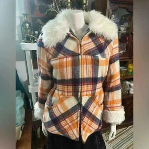 Vintage Women’s Size XS Wool Plaid Jacket with Faux Fur  Edged Collar and Wrists